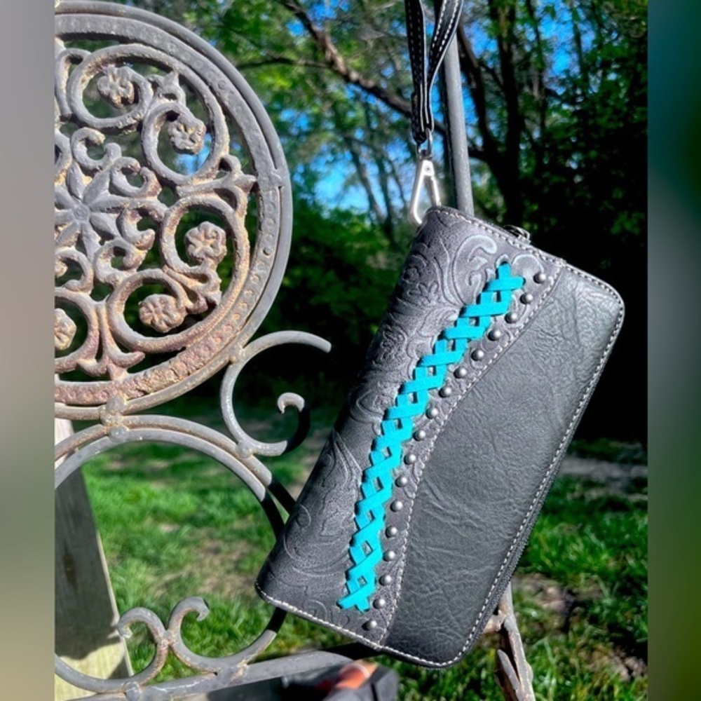 Western Boho NWT American Bling Wallet